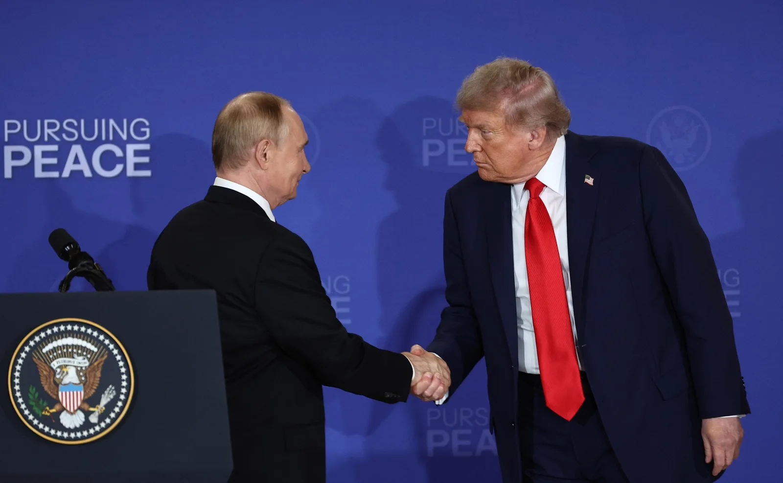 Переговоры Путина и Трампа на Аляске: главное