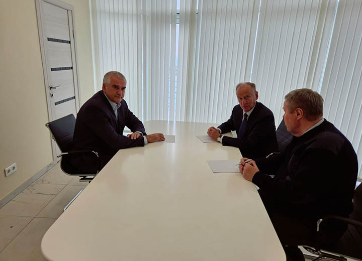 Помощник Путина Николай Патрушев посетил Черноморский флот