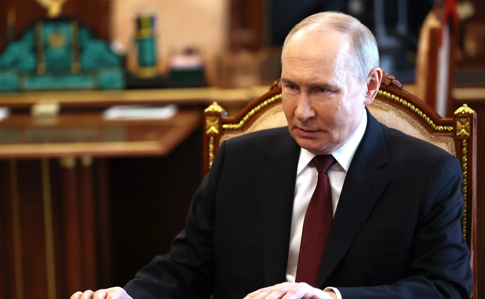 Путин прилетел в Магадан перед встречей с Трампом на Аляске