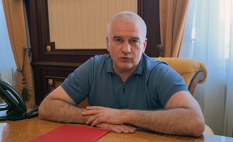 В Крыму на несколько дней будет полностью ограничена продажа бензина за наличный расчет (ВИДЕО)