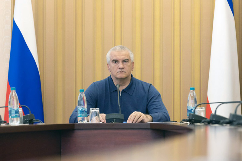Аксенов: На сегодняшний день загрязнения береговой черты после разлива мазута не обнаружено