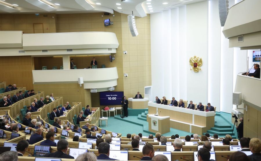 Совфед РФ одобрил закон о лишении прав за сокрытие номеров автомобиля
