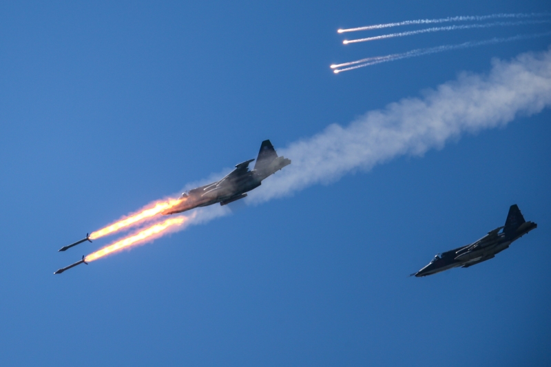 ВС РФ поразили украинские Су-24, которые ночью били по Севастополю
