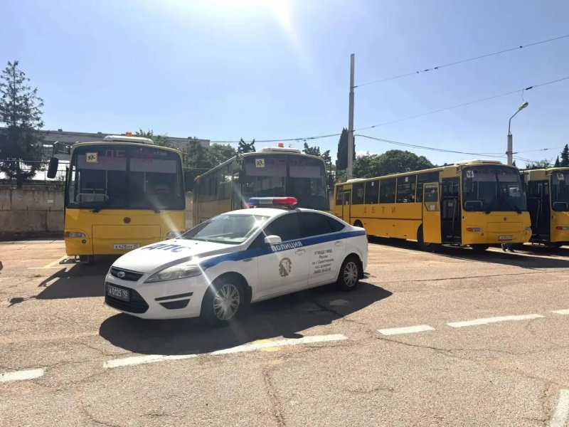 Школьные автобусы Севастополя проверили накануне нового учебного года