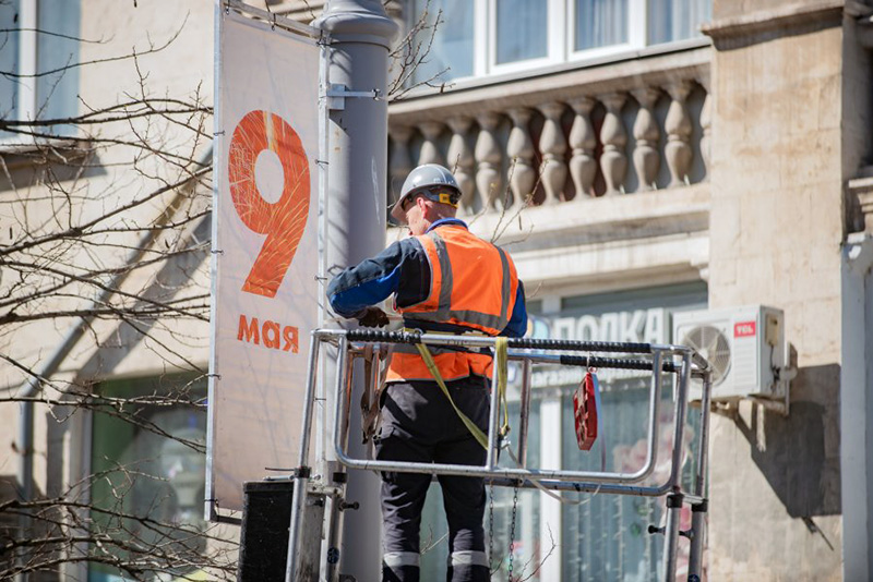 Севастополь начали украшать к 9 Мая