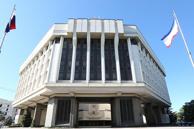 В крымском парламенте сформированы три депутатские фракции