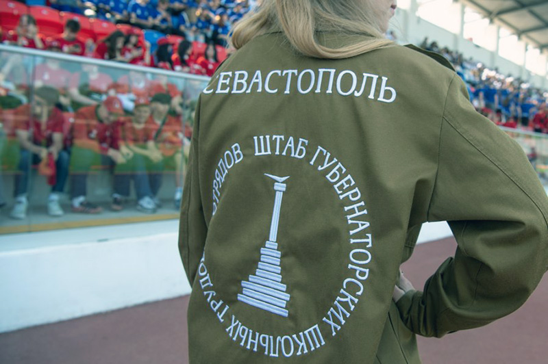 Летом в губернаторских трудовых отрядах смогут поработать свыше 2000 севастопольских подростков