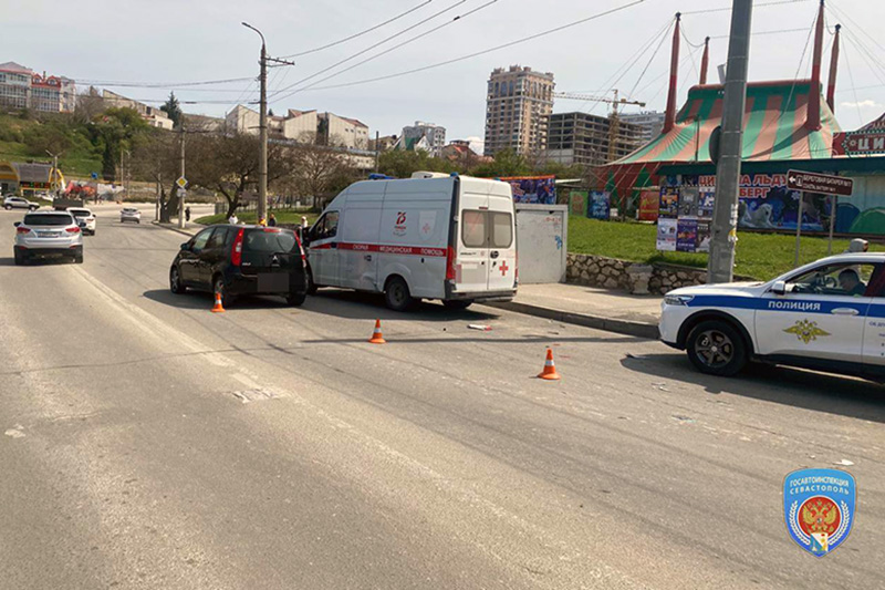 В Севастополе вновь произошло ДТП с участием автомобиля «скорой помощи» (ФОТО)
