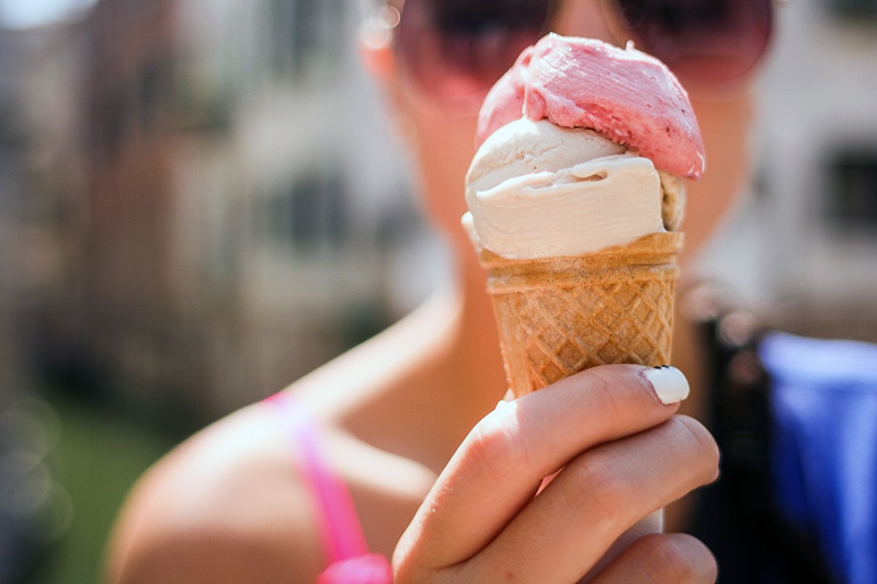 10 июня: Дни мороженного, модерна и пресс-служб органов внутренних дел РФ