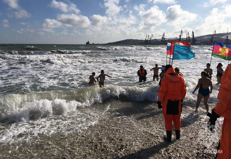В Феодосии прошел слет «моржей» Крыма