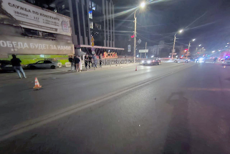 В центре Симферополя девушку насмерть сбили два автомобиля (ФОТО)