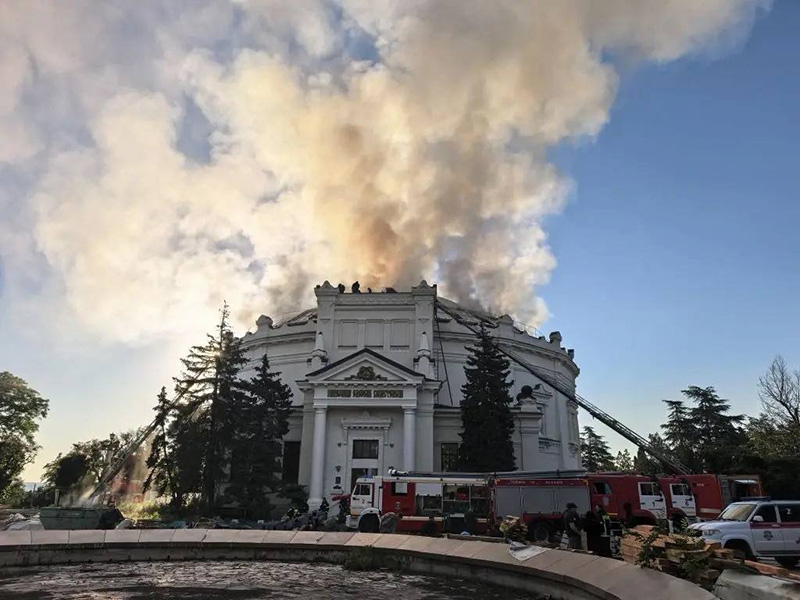 Украинский БПЛА ударил по зданию севастопольской Панорамы