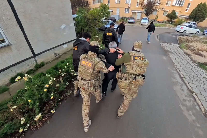 Керченский пенсионер осужден за призывы ударить БПЛА по Москве во время парада Победы