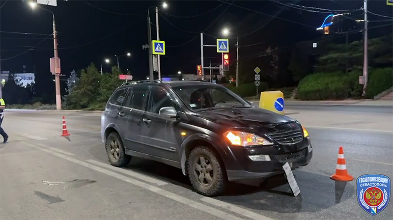 В Севастополе женщина переходила дорогу на красный свет и поплатилась жизнью
