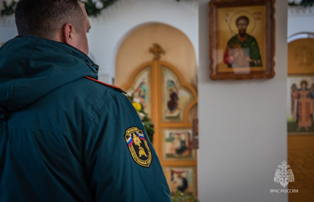 В МЧС Севастополя рассказали об обстановке в храмах в рождественскую ночь