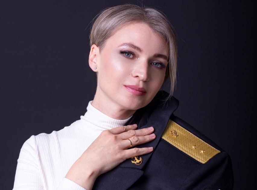 Поэтесса из Севастополя вошла в число победителей творческого конкурса, посвященного бойцам СВО
