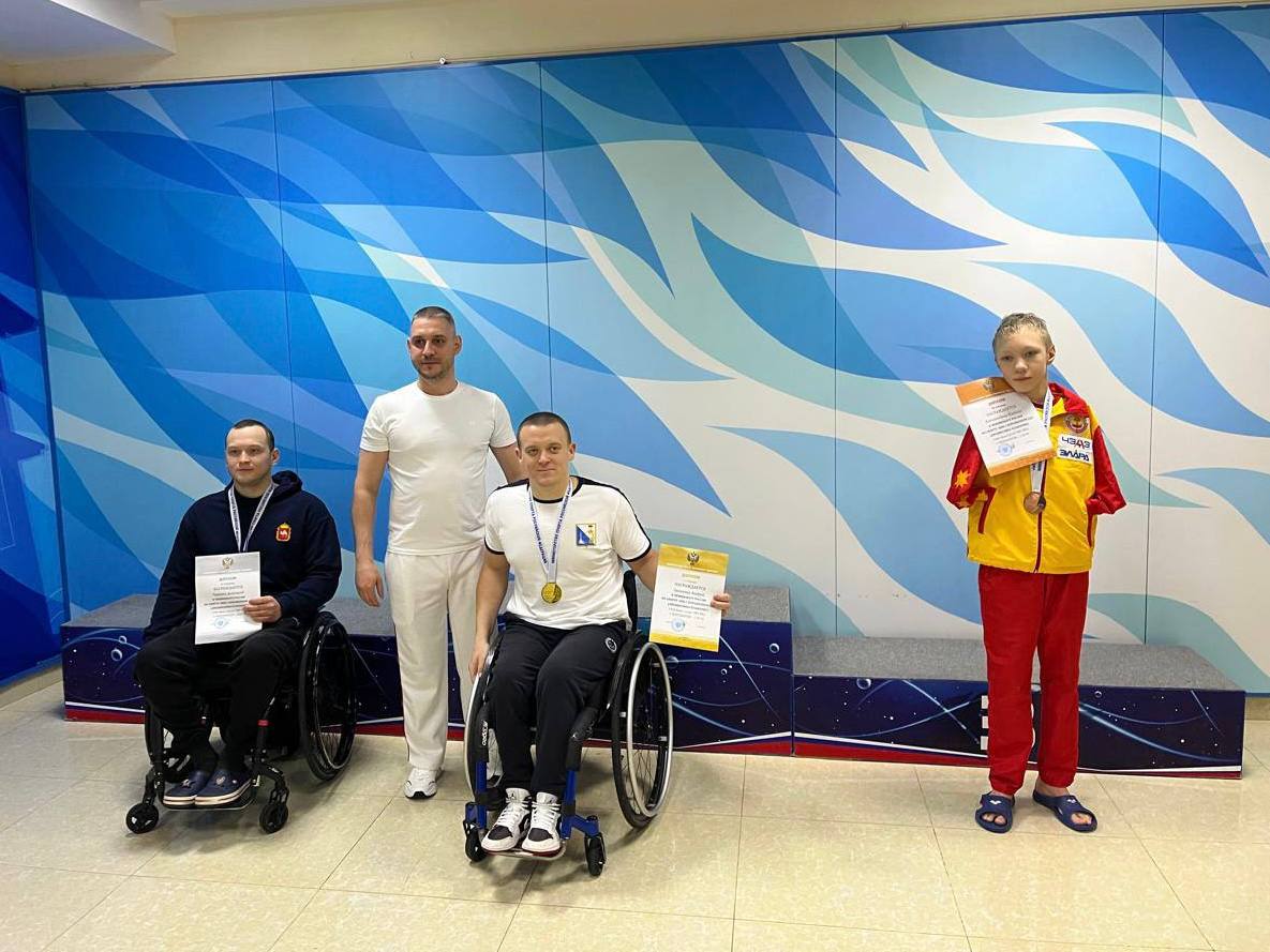 Севастополец Андрей Граничка завоевал «золото» в первый день чемпионата России по плаванию ПОДА