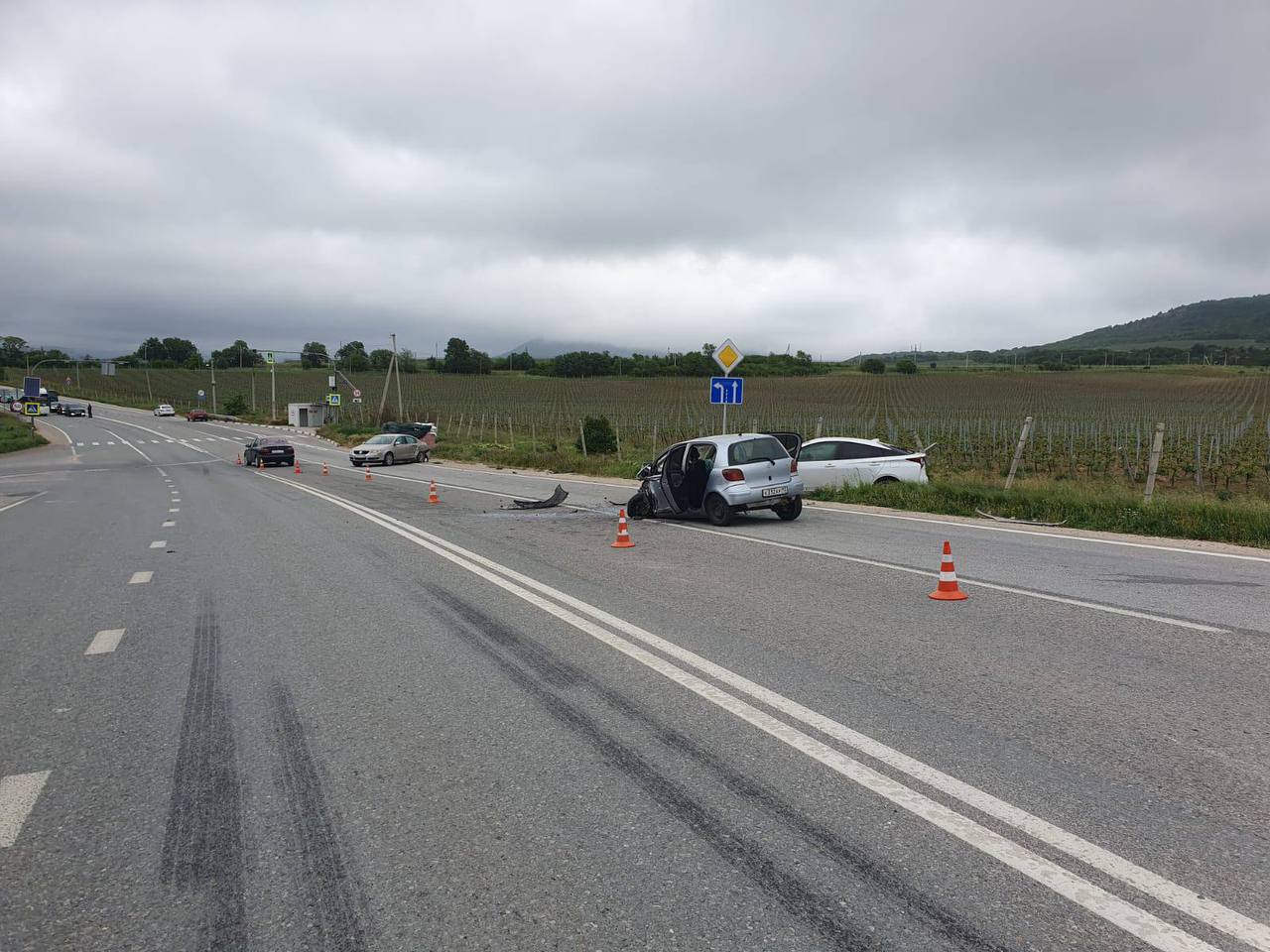 Шесть человек пострадали в ДТП с четырьмя автомобилями под Севастополем