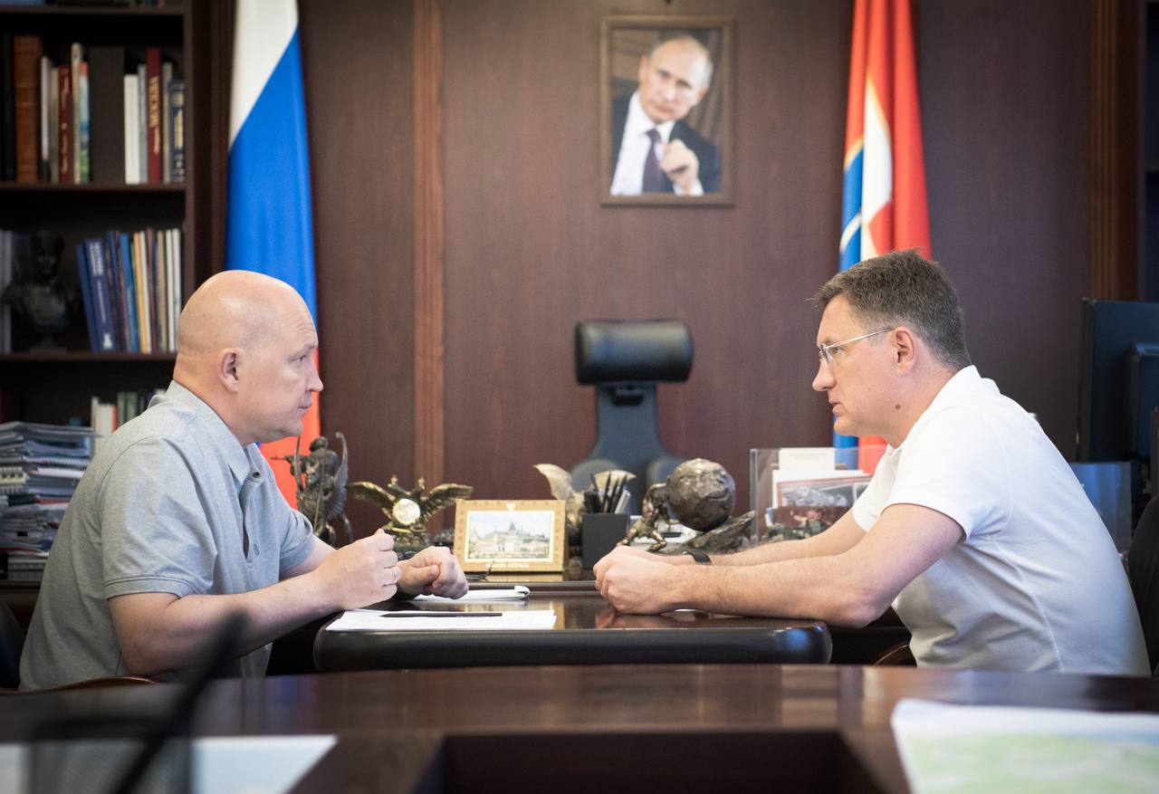 Михаил Развожаев и Александр Новак обсудили обеспечение Севастополя бензином