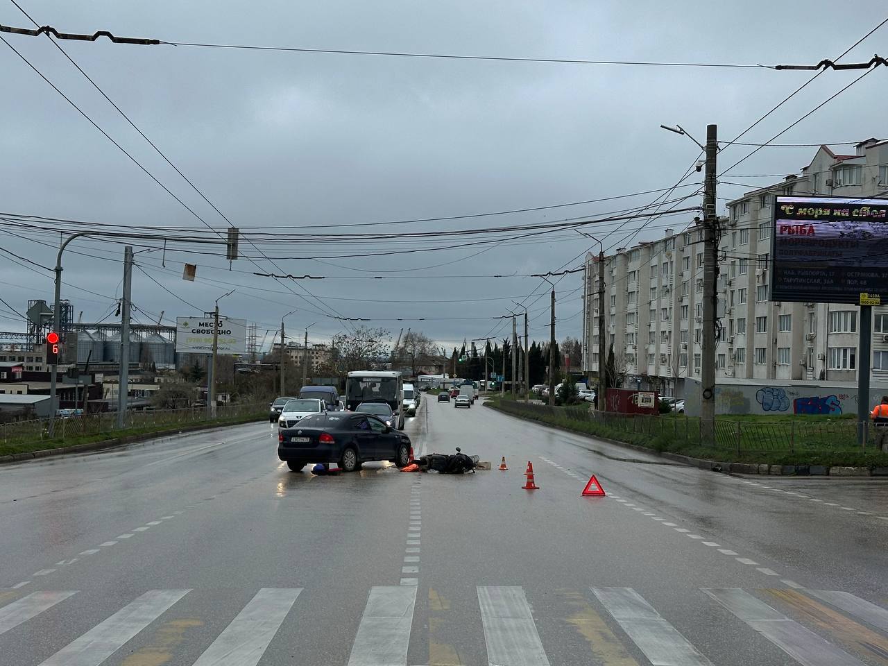 Автоледи сбила 60-летнего мопедиста в Севастополе