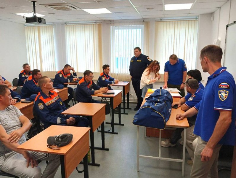 16 человек получили квалификацию «пожарный» по итогам экзамена в Терновке