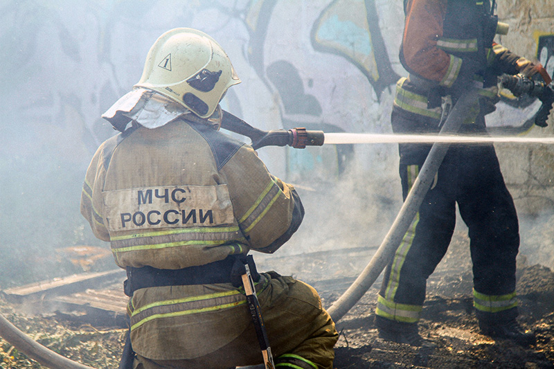 За неделю в Севастополе ликвидировали десять пожаров