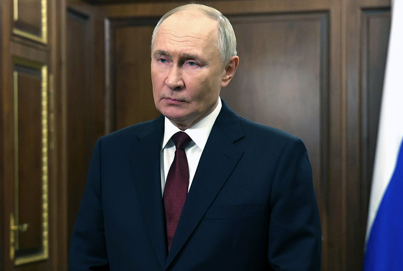 Владимир Путин поздравил сотрудников органов внутренних дел с профессиональным праздником