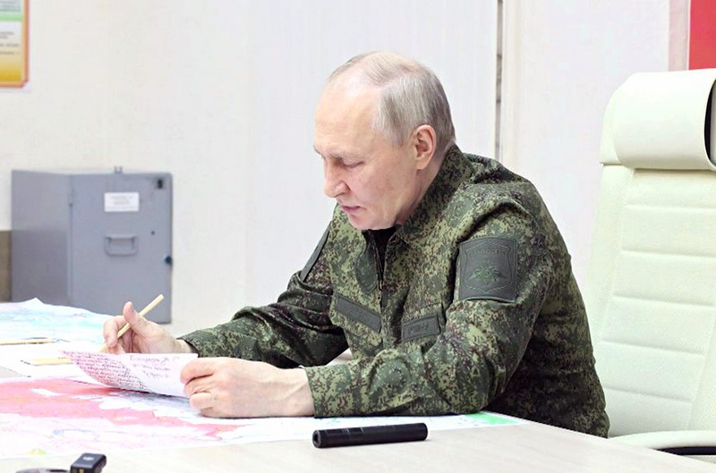 Владимир Путин объявил трехдневное перемирие в дни 80-летия Победы
