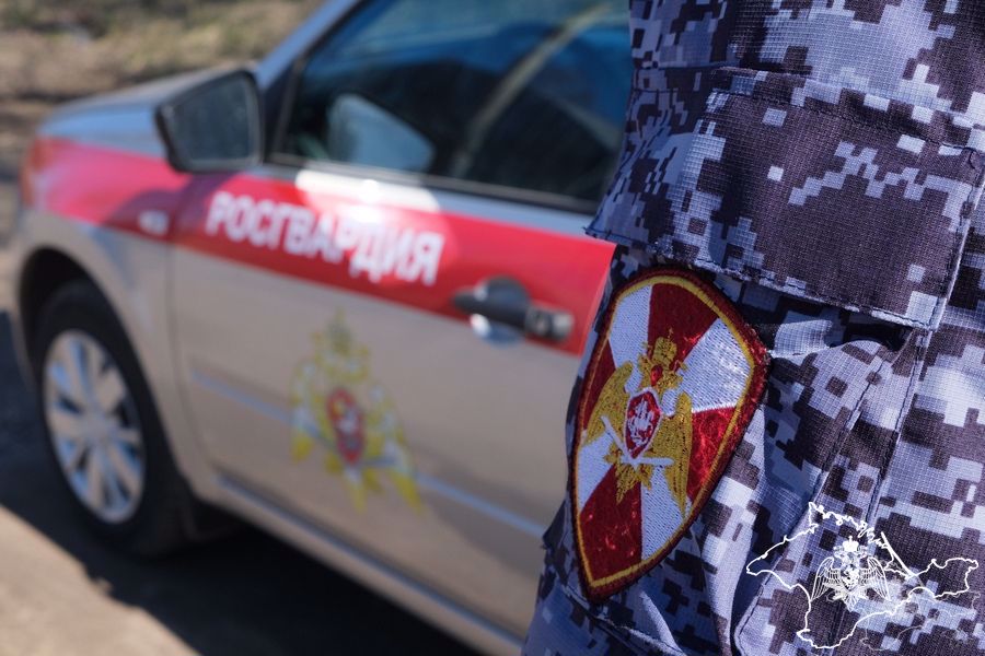 Севастополец угнал автомобиль своего собутыльника