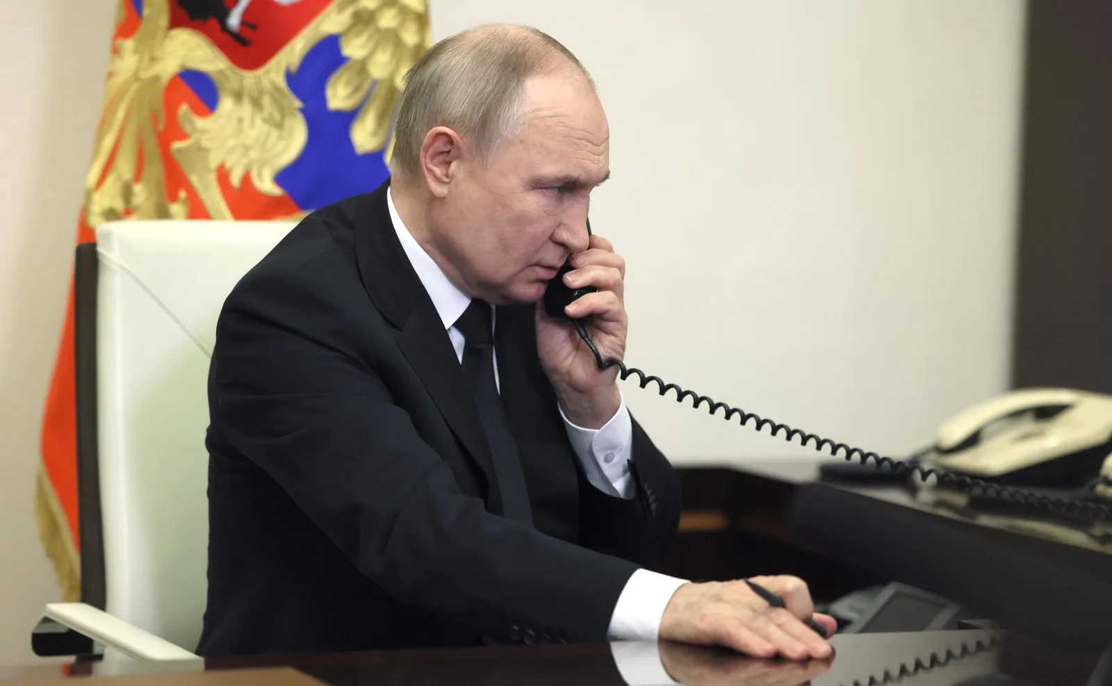 Путин проведет телефонный разговор с Трампом сегодня в 17:00