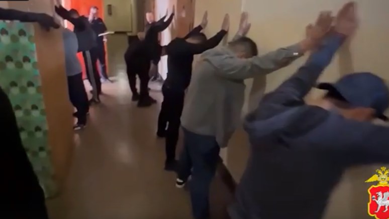 Пятеро участников массовой драки в Симферополе заплатят административный штраф
