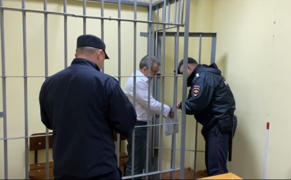 Крымчанина приговорили к 16 годам колонии за шпионаж в пользу СБУ