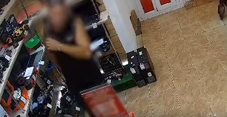 Керчанину грозит до двух лет тюрьмы за кражу лазерного уровня из комиссионного магазина (видео)
