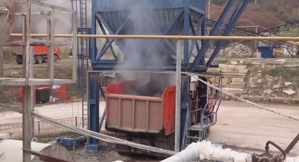 До 120 тонн асфальтобетонной смеси в час может изготавливать Севастопольский государственный завод (ВИДЕО)