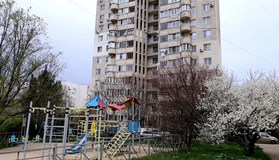 Прокуратура помогла севастопольцу приватизировать квартиру после 28 лет проживания
