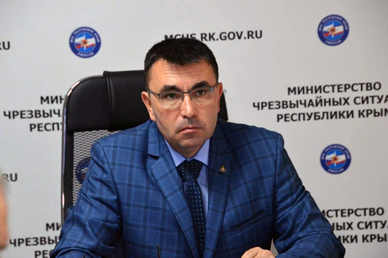 После разговора с Аксеновым глава МЧС Крыма решил уволиться