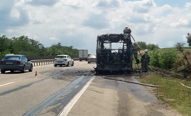 Прокуратура Крыма организовала проверку в связи с возгоранием рейсового автобуса