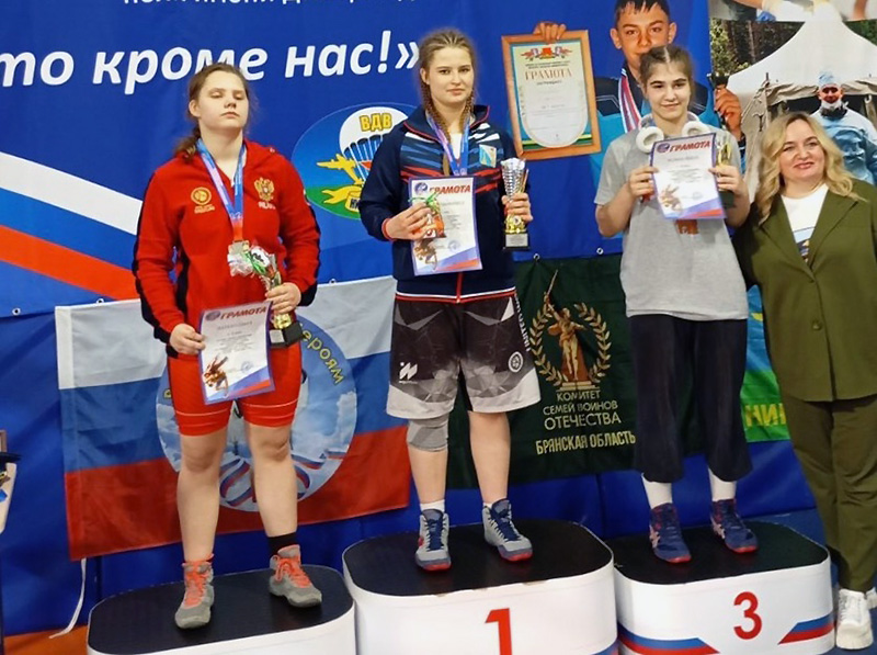 Севастопольская спортсменка завоевала «золото» всероссийских соревнований по спортивной борьбе