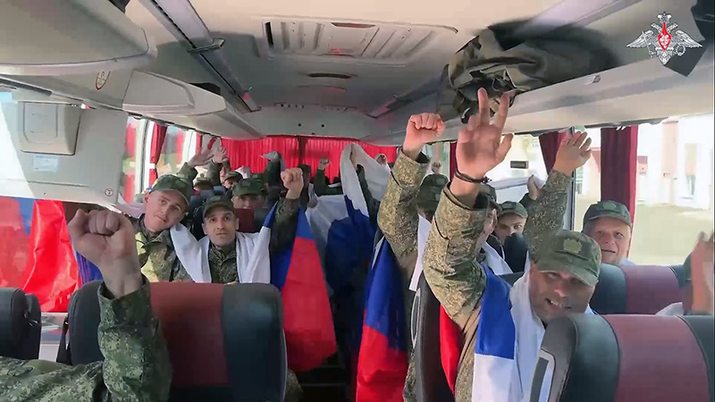 Большинство вернувшихся сегодня из плена военных — крымчане (ВИДЕО)